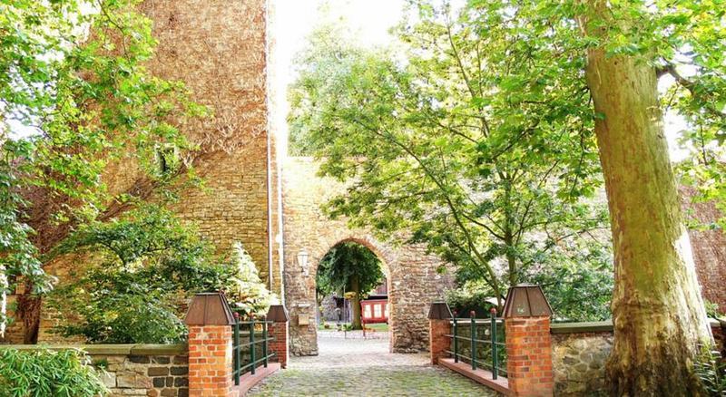 Wasserburg Zu Gommern Экстерьер фото